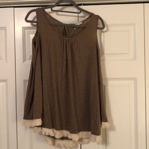 Women’s Cold Shoulder Tassels N Lace Top